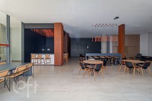 Image 19 - 886647
