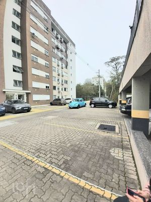 Image 37 - 886652