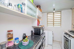 Image 24 - 886653