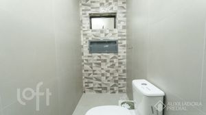 Image 8 - 886656