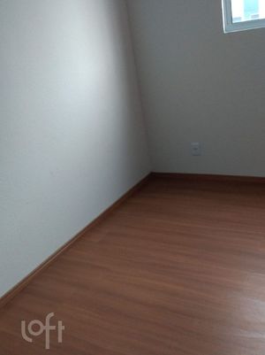 Image 12 - 886657