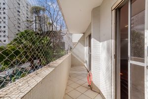 Image 3 - 886659