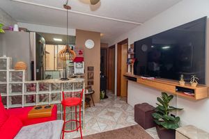 Image 1 - 886661