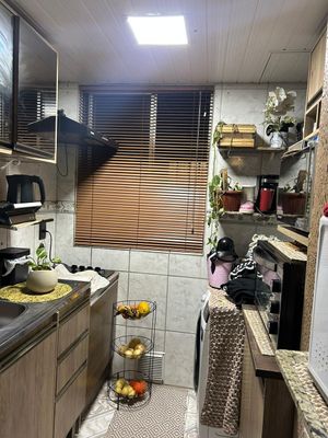 Image 9 - 886661