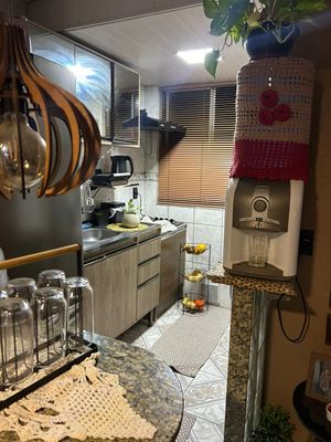Image 6 - 886661