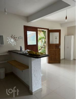 Image 25 - 886662