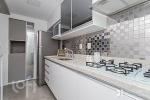 Image 14 - 886664