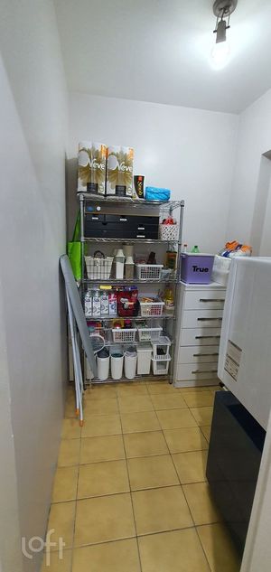 Image 18 - 886665