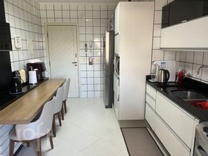Image 12 - 886666