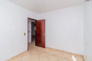 Image 14 - 886668