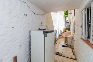 Image 41 - 886668