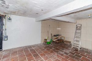 Image 45 - 886668