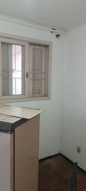 Image 7 - 886668