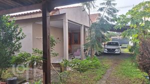Image 19 - 886670