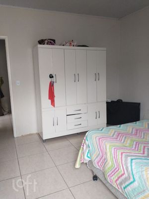 Image 8 - 886670