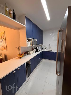 Image 4 - 886673