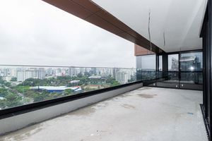 Image 6 - 886676