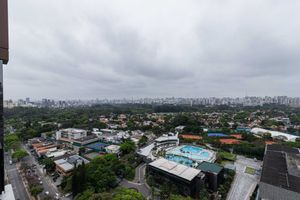 Image 33 - 886676