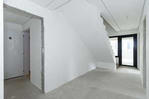Image 40 - 886676