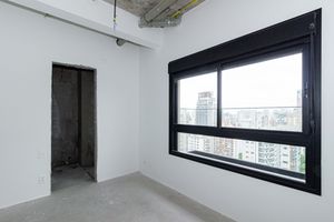 Image 44 - 886676