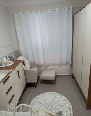 Image 6 - 886682