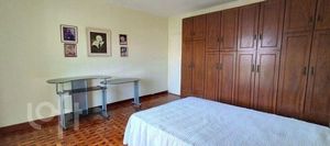 Image 11 - 886684