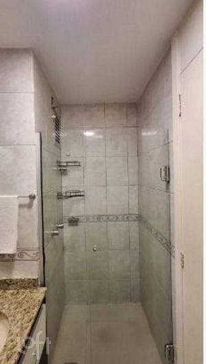 Image 7 - 886686