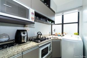 Image 8 - 886688