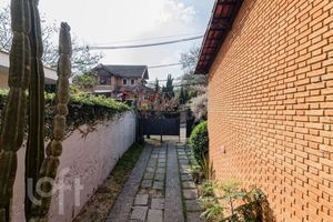 Image 44 - 886692