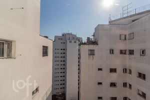 Image 38 - 886693