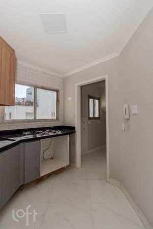 Image 44 - 886693