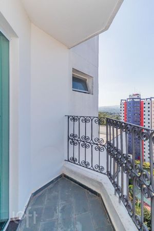 Image 7 - 886693