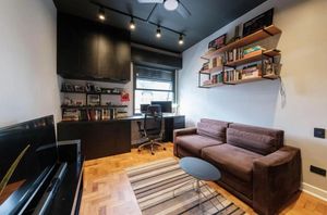Image 8 - 886696