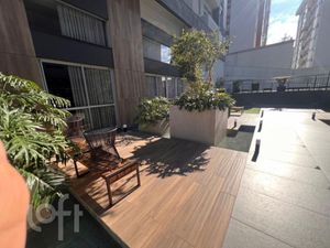 Image 2 - 886699