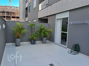 Image 24 - 886704