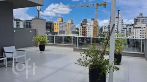 Image 29 - 886704