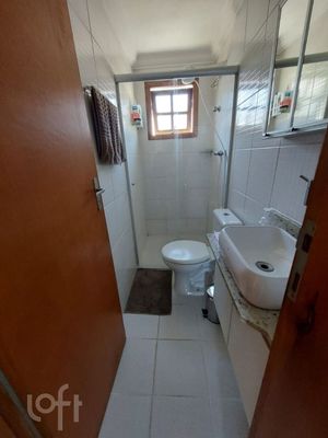 Image 11 - 886705
