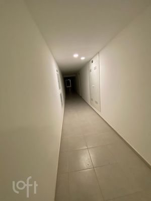 Image 9 - 886709