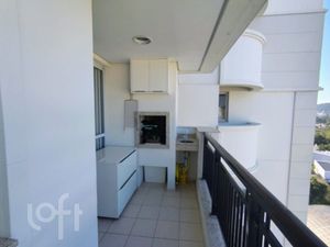 Image 8 - 886715