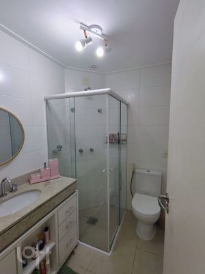Image 19 - 886715
