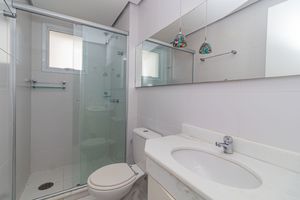 Image 15 - 886721