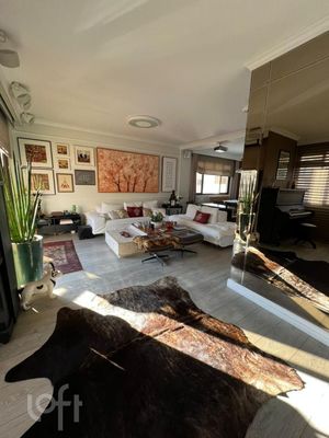 Image 21 - 886722