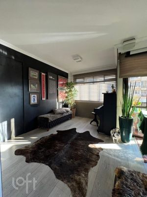 Image 27 - 886722