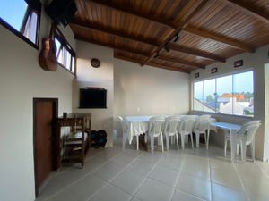 Image 11 - 886724