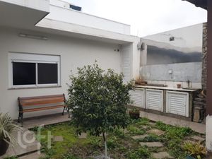 Image 16 - 886730