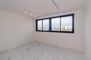 Image 1 - 886732