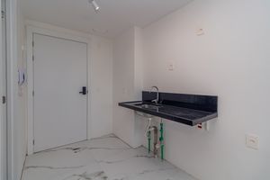 Image 7 - 886732