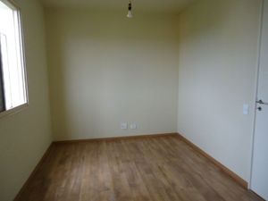 Image 10 - 886736