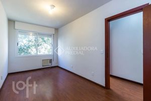Image 3 - 886737