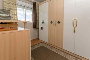 Image 9 - 886739
